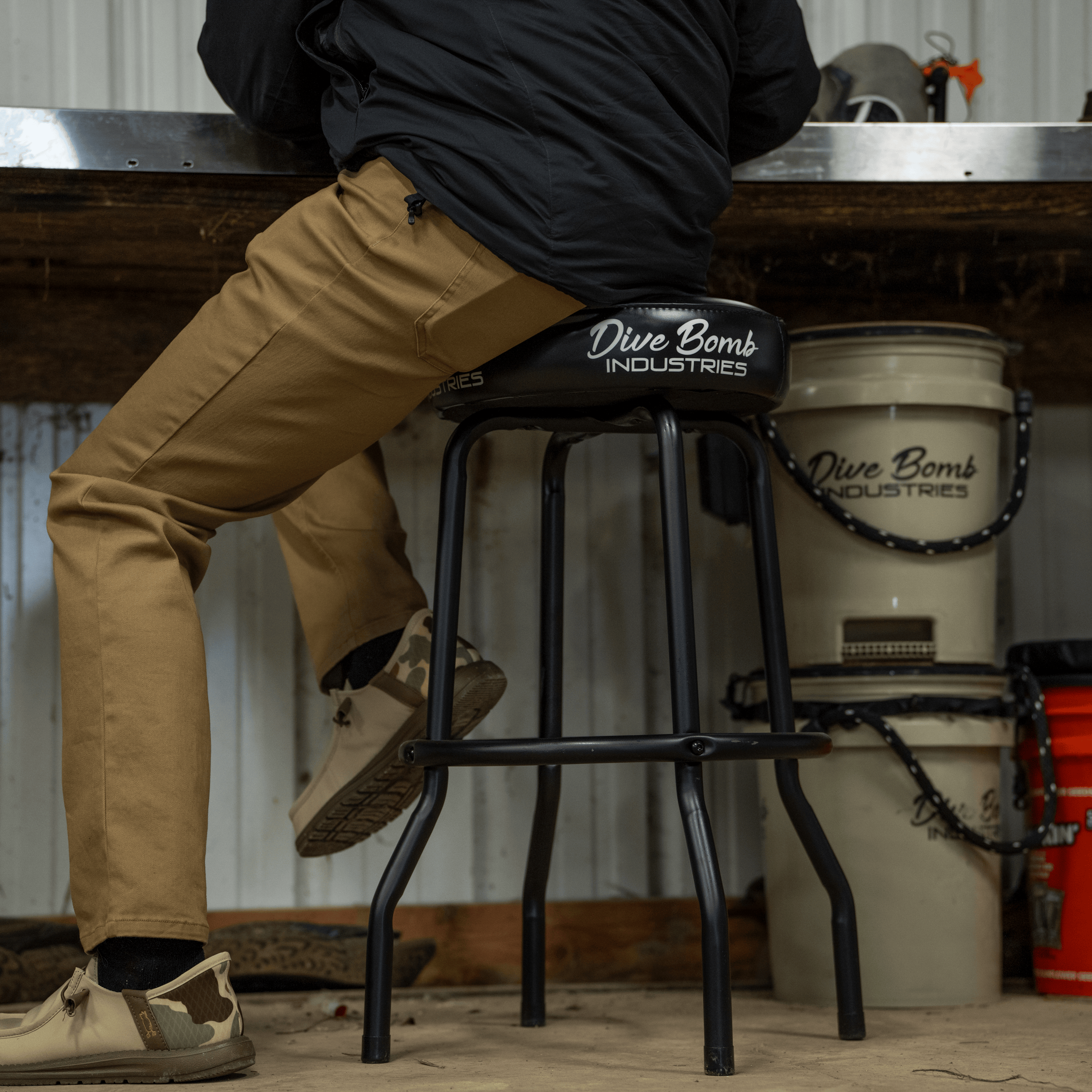 Shop Stool Tech Black