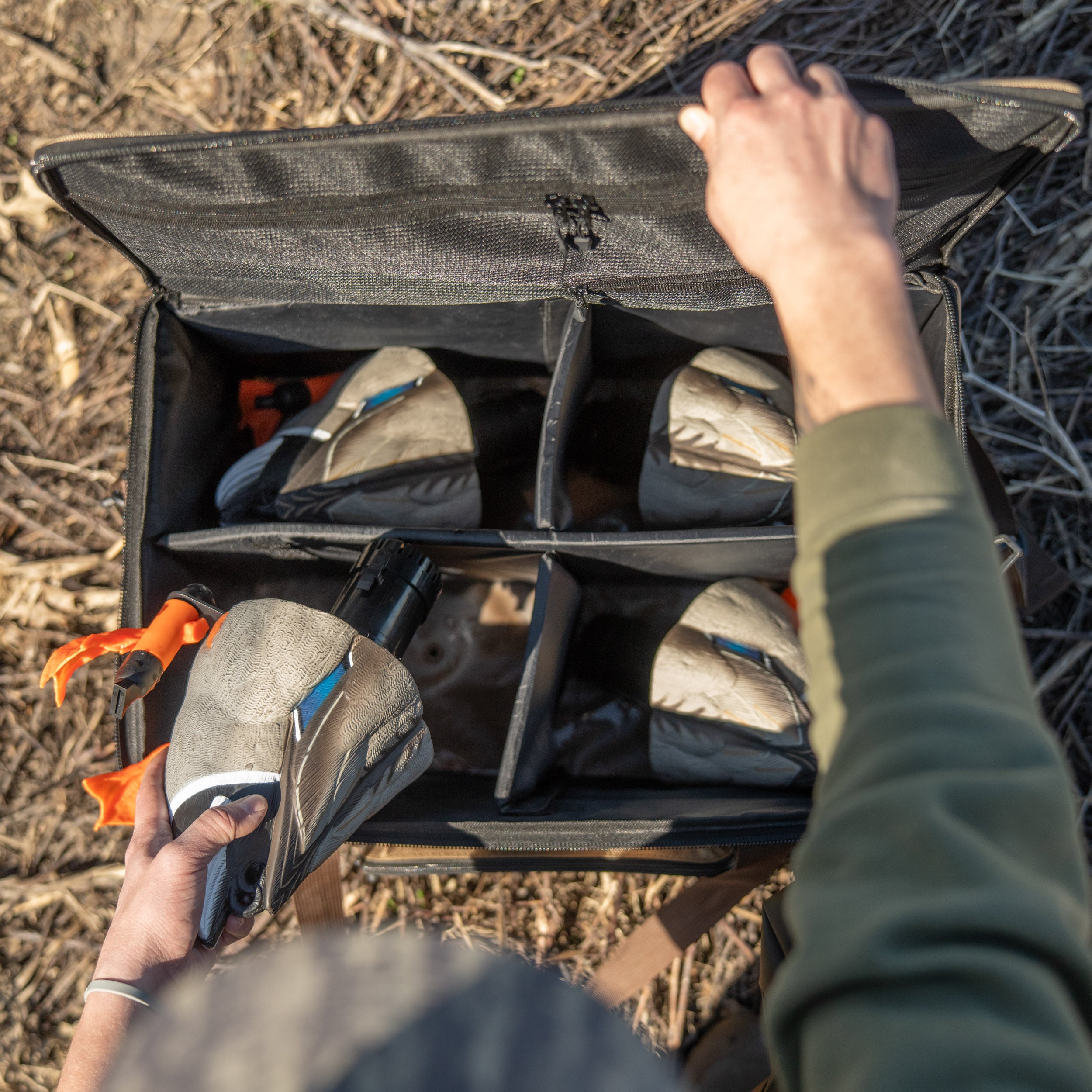 E1 Motion Decoy Bag