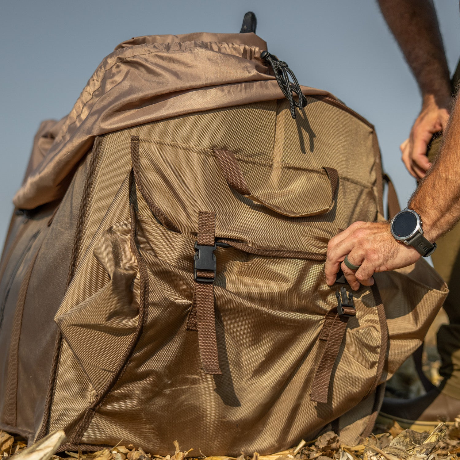 Slotted Full Body Goose Decoy Bag | Durable 6-Slot Design – Dive