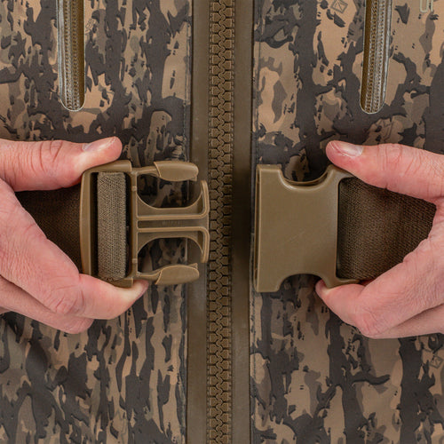 Adjustable belt with Duraflex™ buckle on the DB Bark Zip Duck Hunting Wader