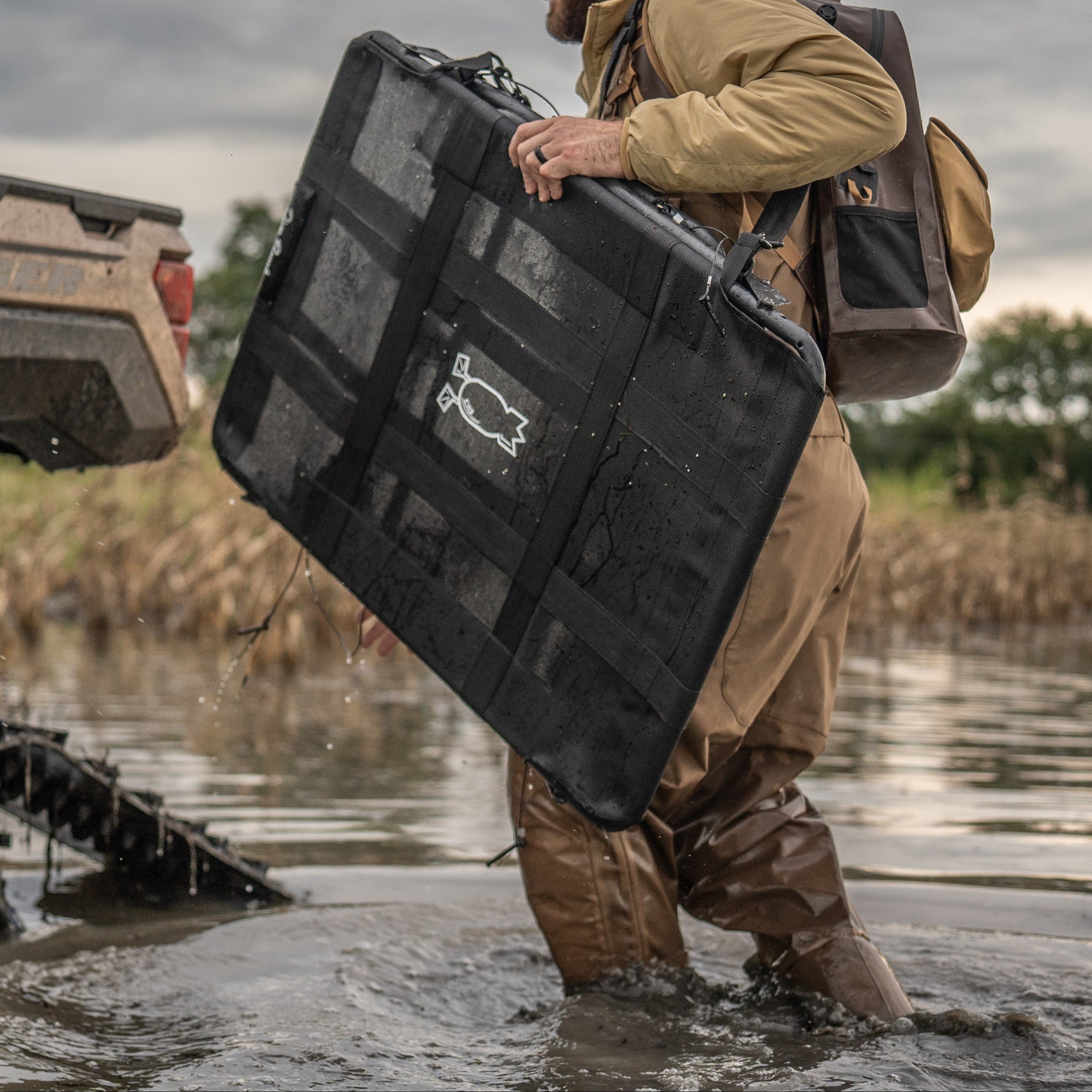 Elev8 Hunting Dog Stand Tech