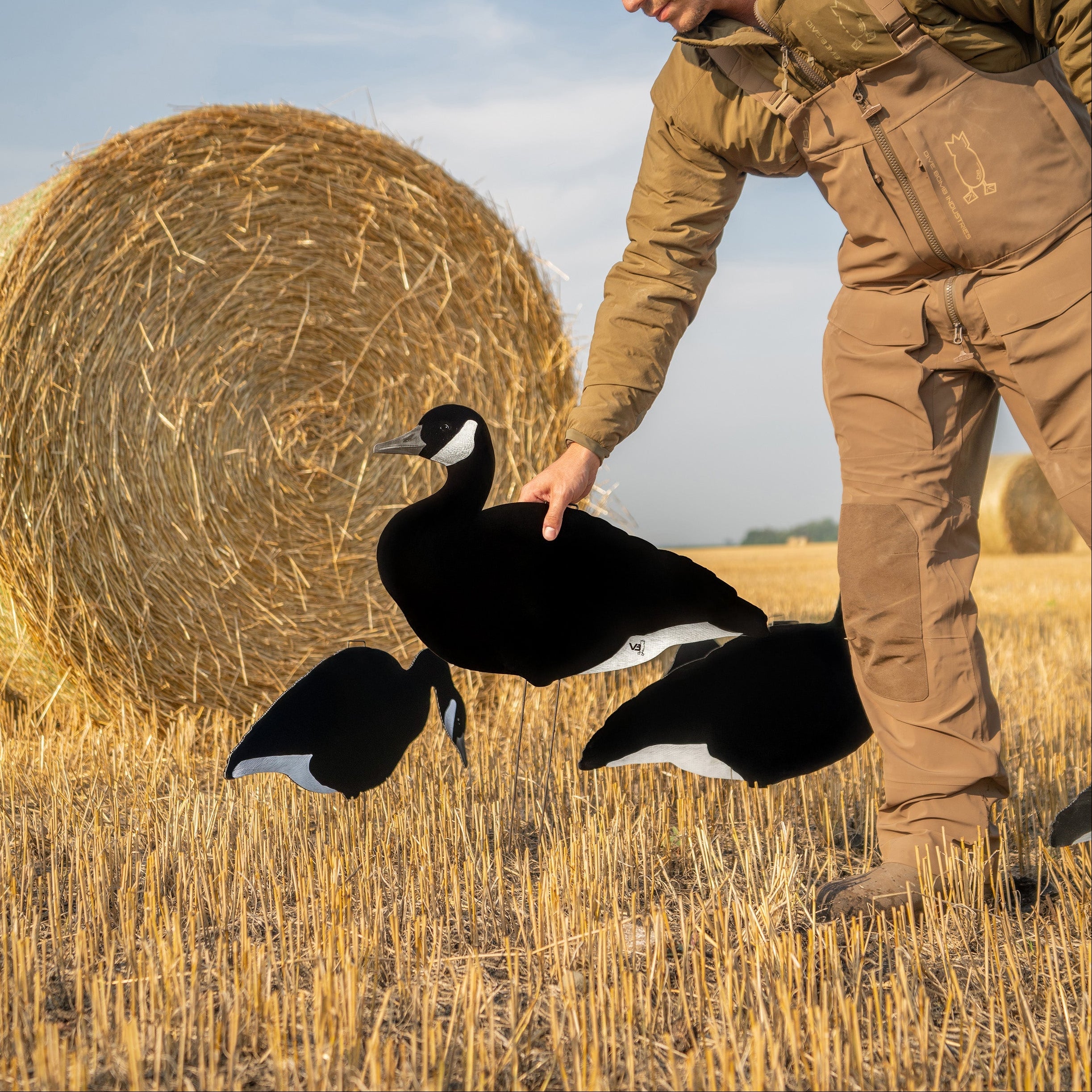 V3BW Flocked Black and White Silhouettes Decoys