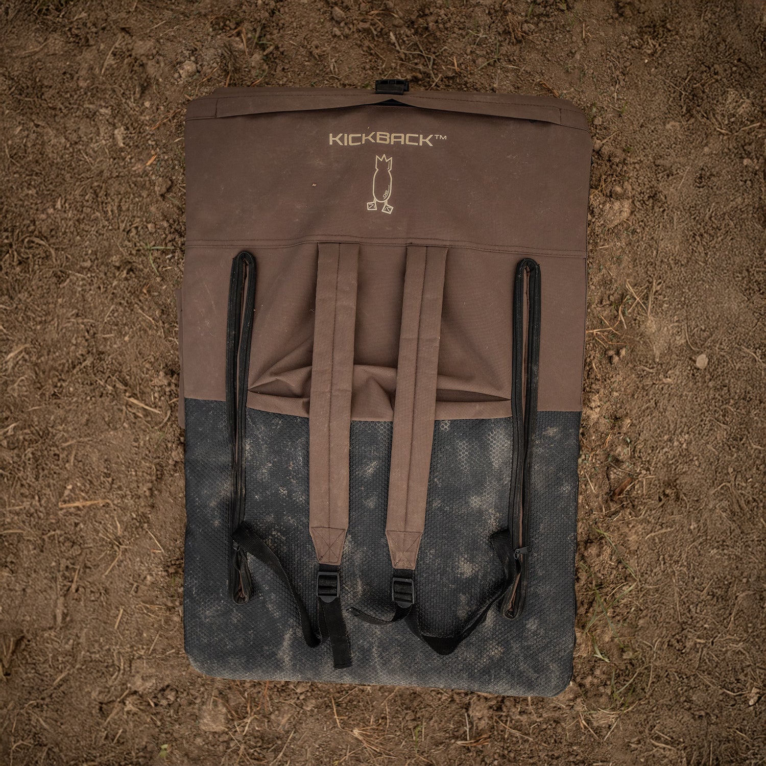 Layout Chair | Ultimate Comfort & Concealment for the Field – Dive