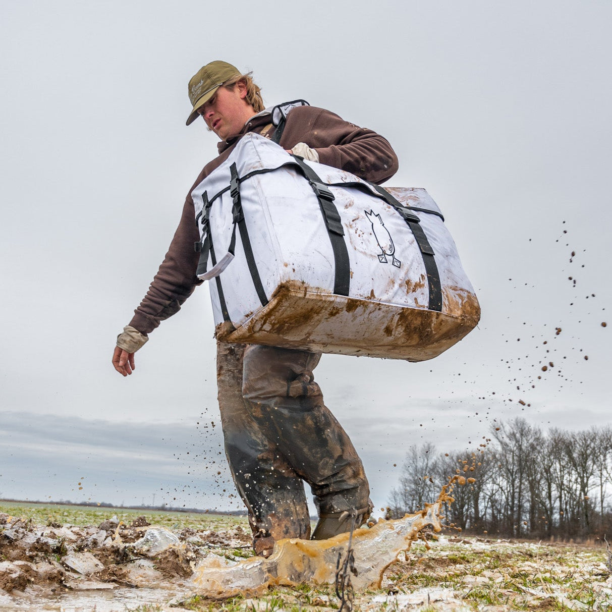 Silhouette Decoy Snow Bag